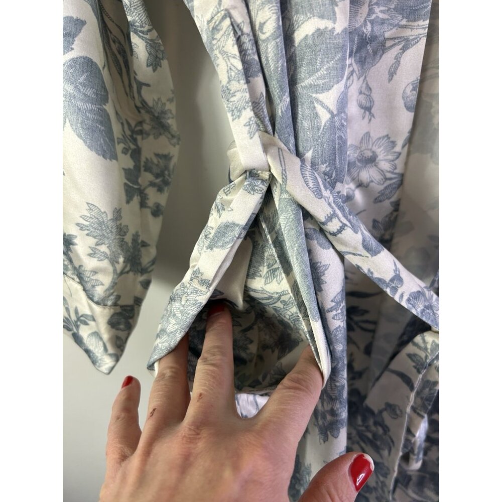 Potterybarn Robe Blue Floral Flowers Satin Belted - Picture 3 of 8